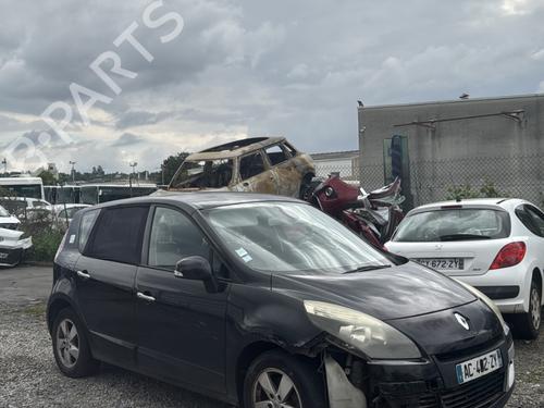 Left front door RENAULT SCÉNIC III (JZ0/1_) 1.5 dCi | BP29538213C2 