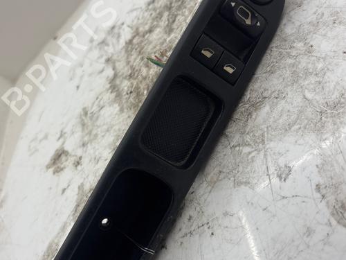 Used Left front window switch Left front window switch 39640421 39640421