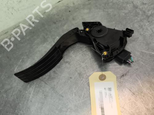 Pedal RENAULT CAPTUR I (J5_, H5_) 1.5 dCi 90 (J5N4, J5M5, J5MW, J5M6, J5AL, J5AJ) (90 hp) 32994523