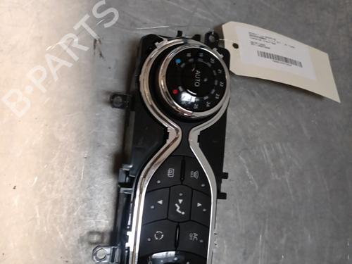climate-control-renault-clio-iv-bh_-2012-2013-2014-2015-2016-2017-2018-2019-2020-2021-27893758 main image