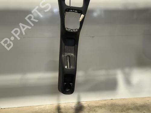 Mittelkonsole CITROËN C3 III (SX) 1.2 THP 110 (SXHNPS, SXHNZT, SXHNZ6) (110 hp) 31041656