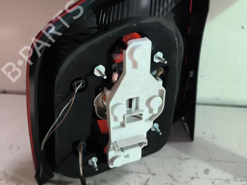 right-taillight-skoda-octavia-ii-combi-1z5-2004-2005-2006-2007-2008-2009-2010-2011-2012-2013-23822988 main image