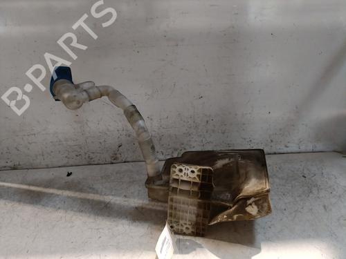 Windscreen washer tank VW GOLF VI (5K1) 2.0 TDI | BP25985513C113 