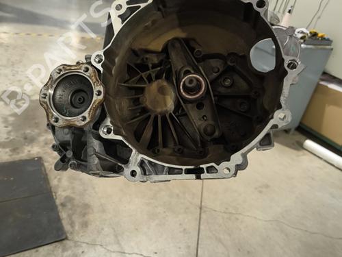 Gearkasse VW T-ROC (A11, D11) 1.0 TSI (116 hp) 30356877