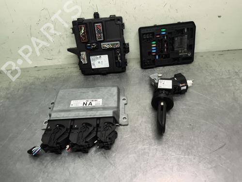 Used Electronic module RENAULT CLIO V (B7_) 1.0 TCe 90 (B7MT) (91 hp) 30553373