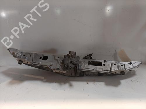 Frontplade/Frontkurv TOYOTA YARIS (_P9_) 1.4 D-4D (NLP90_, NLP90R) (90 hp) 23967331