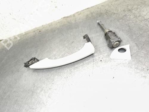 Used Front left exterior door handle Front left exterior door handle 38229866 38229866