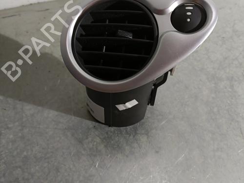 Used Air vent RENAULT CLIO III (BR0/1, CR0/1) 1.5 dCi (C/BR0G, C/BR1G) (68 hp) 26893743