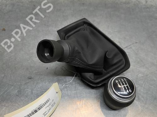 Used Shift knob RENAULT CLIO V (B7_) 1.0 TCe 90 (B7MT) (91 hp) 30552741