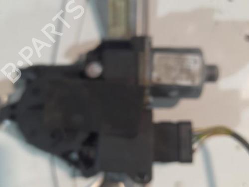 Used Right rear window motor Right rear window motor PEUGEOT 308 I (4A_, 4C_) 1.6 HDi (109 hp) 21700310 21700310