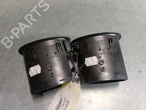 Used Air vent MERCEDES-BENZ A-CLASS (W168) A 170 CDI (168.008) (90 hp) 29081833