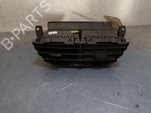 Air vent PEUGEOT 2008 I (CU_) 1.2 THP 130 / PureTech 130 | BP28443996I21 - Image 3