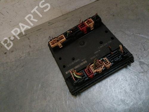Used Fuse box Fuse box 28443064 28443064