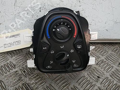 Used Climate control Climate control TOYOTA AYGO (_B4_) 1.0 VVTi (KGB40) (72 hp) 21710860 21710860