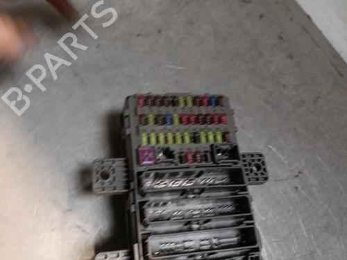 Used Fuse box Fuse box HONDA CIVIC VIII Hatchback (FN, FK) 2.2 CTDi (FK3) (140 hp) 28443155 28443155