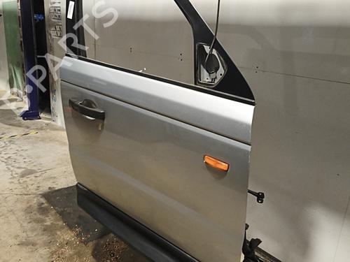 Used Right front door Right front door LAND ROVER RANGE ROVER SPORT I (L320) 2.7 D 4x4 (190 hp) 34542564 34542564