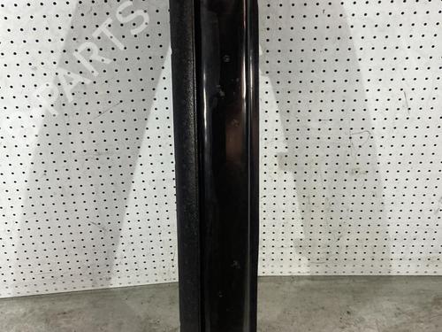 Used Front bumper reinforcement Front bumper reinforcement 21714624 21714624