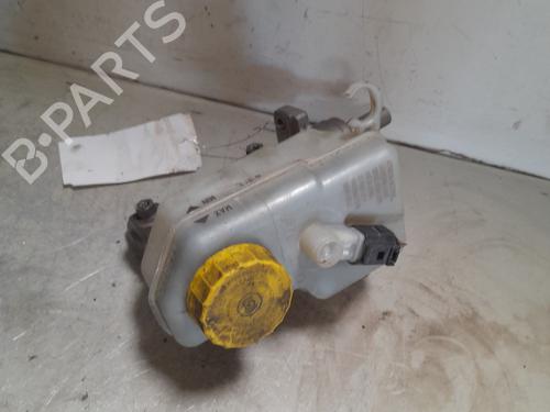 Used Brake master cylinder VW POLO (9N_, 9A_) 1.4 16V (75 hp) 27343986