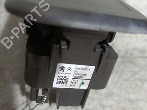 Left front window switch CITROËN C3 II (SC_) 1.2 VTi 82 | BP22966973I27 - Image 2