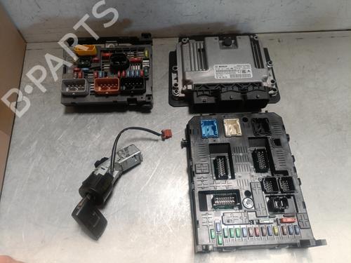 Used Electronic module Electronic module PEUGEOT PARTNER Tepee 1.6 HDi (112 hp) 27492384 27492384