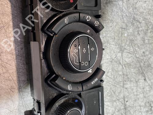 Climate control PEUGEOT 5008 (0U_, 0E_) 1.6 HDi | BP23823854I5 