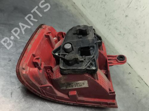 Right taillight VW TOURAN (1T3) 1.2 TSI | BP32146377C35