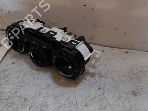 Climate control PEUGEOT 208 I (CA_, CC_) 1.2 VTI 82 | BP22893545I5 