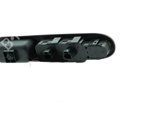 Used Left front window switch Left front window switch PEUGEOT 307 (3A/C) 2.0 HDi 110 (107 hp) 36320692 36320692