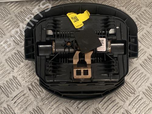 Used Driver airbag RENAULT SCÉNIC II (JM0/1_) 1.5 dCi (JM1E, JM16) (106 hp) 21697942