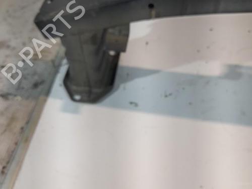 Used Front bumper reinforcement Front bumper reinforcement 21721752 21721752