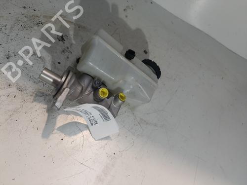 Used Brake master cylinder Brake master cylinder RENAULT CLIO IV (BH_) 0.9 TCe 90 (BHNF, BHMA, BHMH, BHJK, BHJR) (90 hp) 21717649 21717649