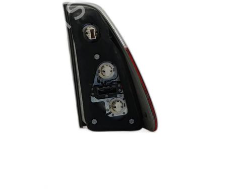 left-taillight-bmw-x5-e53-2000-2001-2002-2003-2004-2005-2006-39638824 main image