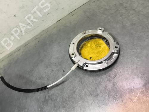 fuel-flap-audi-tt-roadster-8n9-1999-2000-2001-2002-2003-2004-2005-2006-2007-31872351 main image