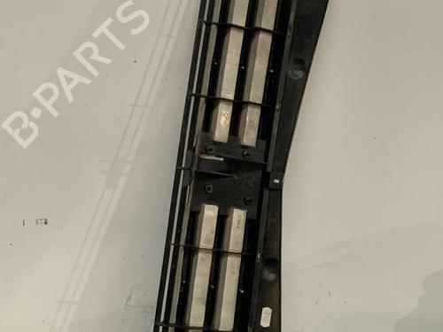 Used Grille PEUGEOT 205 II (20A/C) 1.4 (75 hp) 21701888