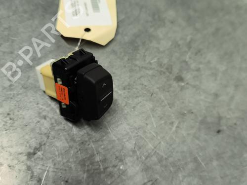 pulsantiera-anteriore-destra-dacia-sandero-ii-2012-32994852 main image