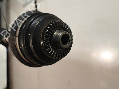 Left front driveshaft BMW X1 (E84) xDrive 18 d | BP39639164M38 - Image 3
