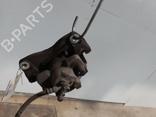 Used Right front brake caliper TOYOTA YARIS (_P13_) 1.5 (NSP131_) (112 hp) 28077799