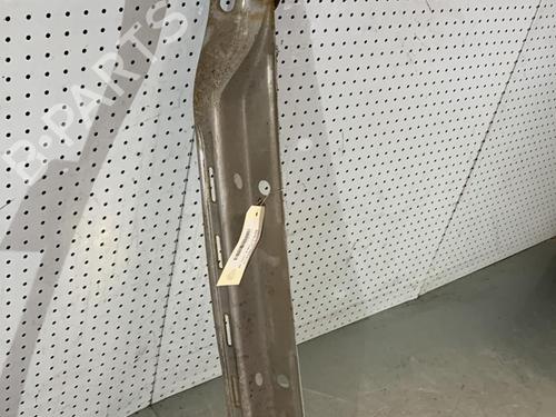 Used Rear bumper reinforcement Rear bumper reinforcement 21698196 21698196