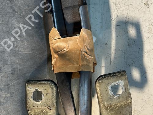 hingedoor-check-strap-fiat-500x-334_-2014-32994986 main image