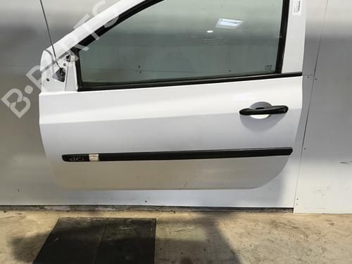 Used Left front door RENAULT CLIO III (BR0/1, CR0/1) 1.5 dCi (BR17, CR17) (86 hp) 31150940