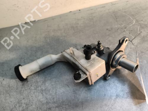 Used Brake master cylinder NISSAN JUKE (F15) 1.5 dCi (110 hp) 29733411