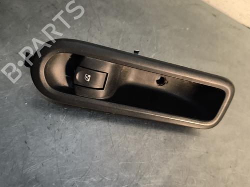 Used Right front window switch RENAULT TWINGO II (CN0_) 1.5 dCi (CN0E) (64 hp) 30553133