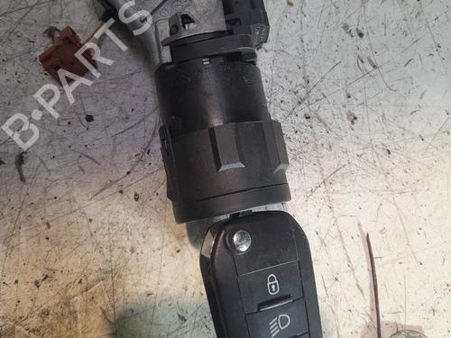 Used Electronic module Electronic module CITROËN C3 III (SX) 1.2 VTi 82 (82 hp) 22518595 22518595