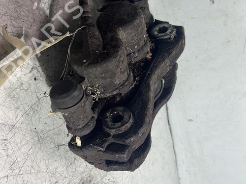Used Right front brake caliper Right front brake caliper CITROËN JUMPER II Van 2.2 HDi 130 (130 hp) 26180550 26180550