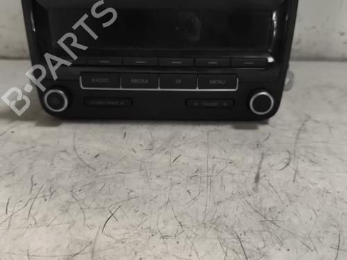 Used Radio Radio VW POLO V (6R1, 6C1) 1.2 TDI (75 hp) 24983496 24983496