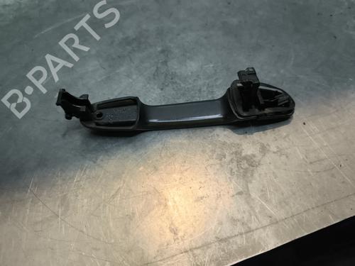 front-right-exterior-door-handle-toyota-yaris-_p13_-2010-2011-2012-2013-2014-2015-2016-2017-2018-2019-2020-32995182 main image