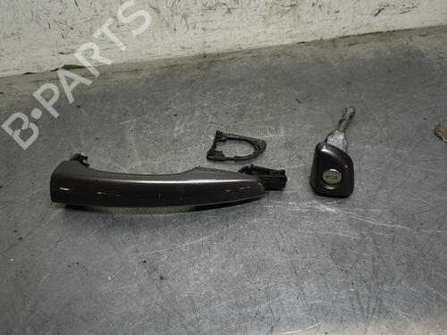 front-left-exterior-door-handle-citroen-c4-picasso-ii-2013-33122897 main image