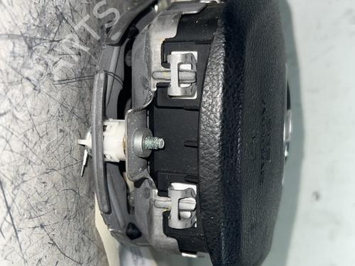 Driver airbag TOYOTA AVENSIS Estate (_T27_) 2.0 D-4D (ADT270_, ADT270R) | BP26173539C9 