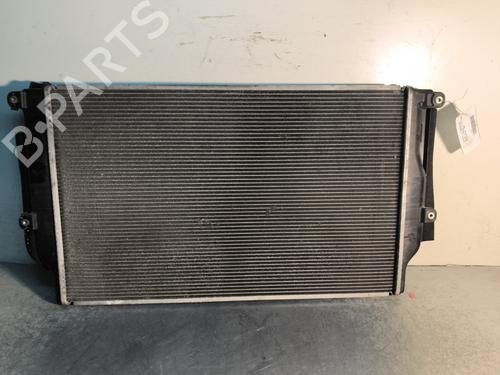 water-radiator-toyota-rav-4-iii-_a3_-2005-2006-2007-2008-2009-2010-2011-2012-2013-2014-30356676 main image