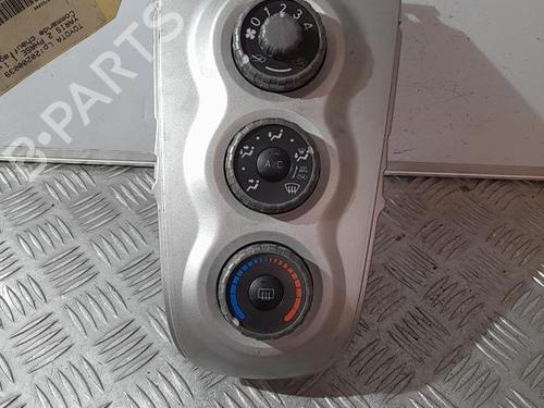Used Climate control Climate control TOYOTA YARIS (_P9_) 1.4 D-4D (NLP90_, NLP90R) (90 hp) 21698511 21698511